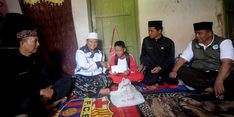 Wagub Uu Pastikan Bocah Penjual Tahu Bulat di Tasikmalaya Tak Putus Sekolah