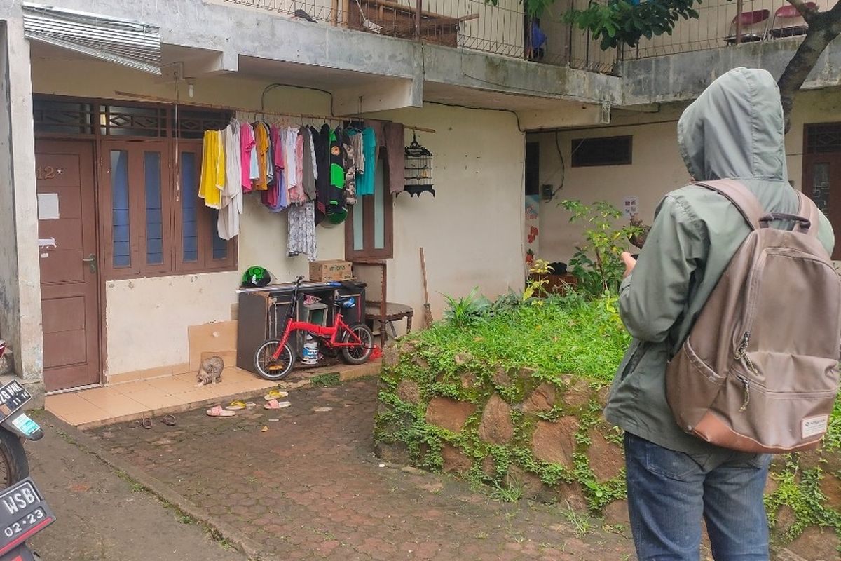 Lokasi penangkapan terduga teroris berinisial AJ di kawasan Griya NMN, Ciputat Timur, Tangerang Selatan. Foto diambil Selasa (30/3/2021).