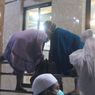 Fakta Warga Nekat Panjat Pagar Masjid untuk Berjemaah, Diminta Pulang untuk Tarawih di Rumah