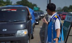 Antisipasi Macet, Jasa Marga Tambah Lajur Tol Jakarta-Cikampek