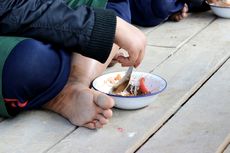 Bocah 3 Tahun di Tegal Suka Makan Tanah, Begini Awal Mula Kisahnya