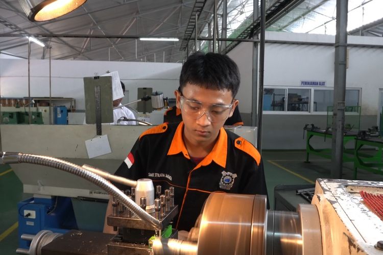Hadapi Tantangan Industri, SMK Strada Jakarta Bekali Siswa Keterampilan dan Karakter Siap Kerja