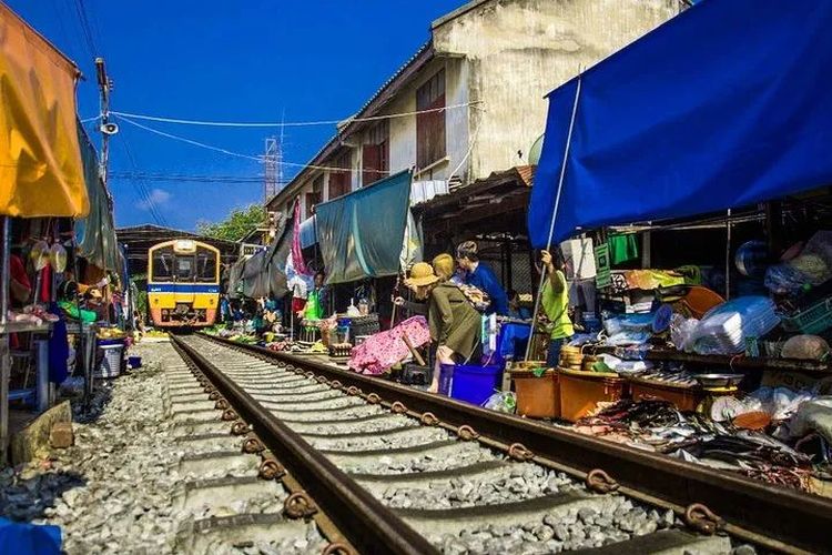 Maeklong Railway Market, Ratchaburi, Thailand.