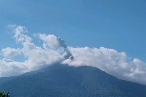 Gunung Lewotobi Laki-laki Kembali Meletus Pagi Ini, Kolom Abu Mengarah ke Utara