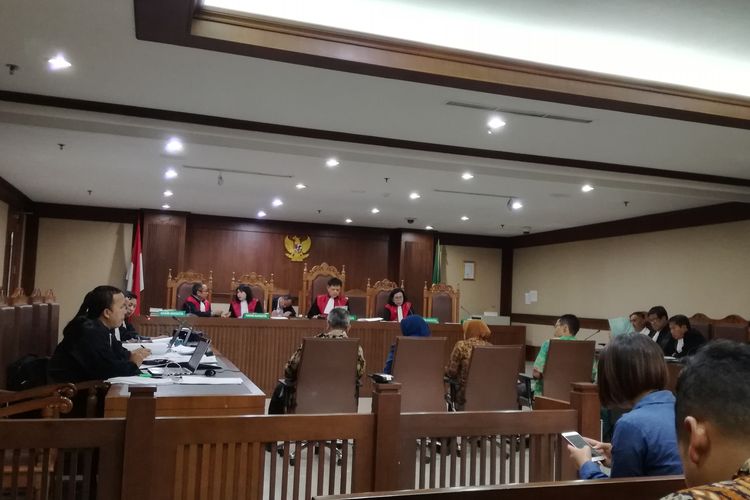 Sidang pemeriksaan saksi untuk terdakwa mantan anggota Komisi II DPR Markus Nari di Pengadilan Tipikor, Jakarta, Senin (14/10/2019).