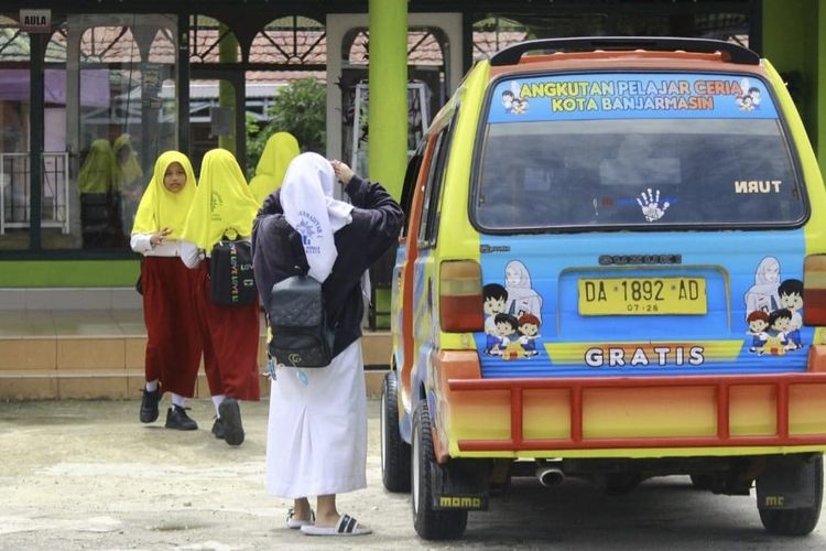 Angkutan Pelajar Ceria (APACE) di Kota Banjarmasin, Kalimantan Selatan