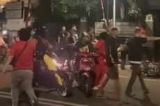 Tegur Pengendara Motor yang Pakai Knalpot Bising, Pemuda yang Sedang Makan di Gandaria Dipukuli