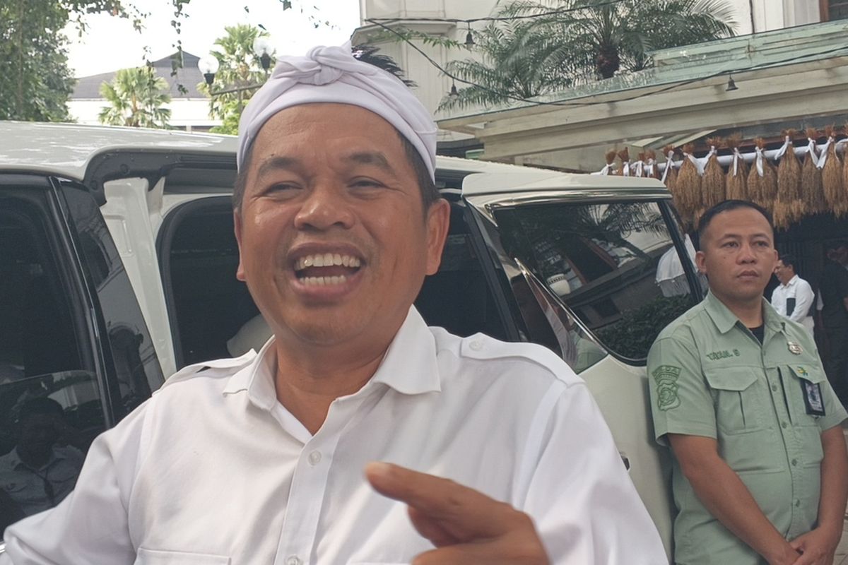 Gubernur Jawa Barat Dedi Mulyadi saat ditemui di Gedung Sate, Kota Bandung, Selasa (2/12/2025).