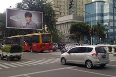 Sempat Diturunkan Satpol PP, Reklame Lee Min Ho Kembali Terpasang di Harmoni