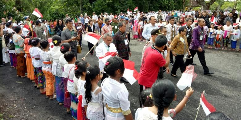 Delegasi BDF IX berkunjung ke Pondok Pesantren Bali Bina Insani, Tabanan, Kamis(9/12/2016)