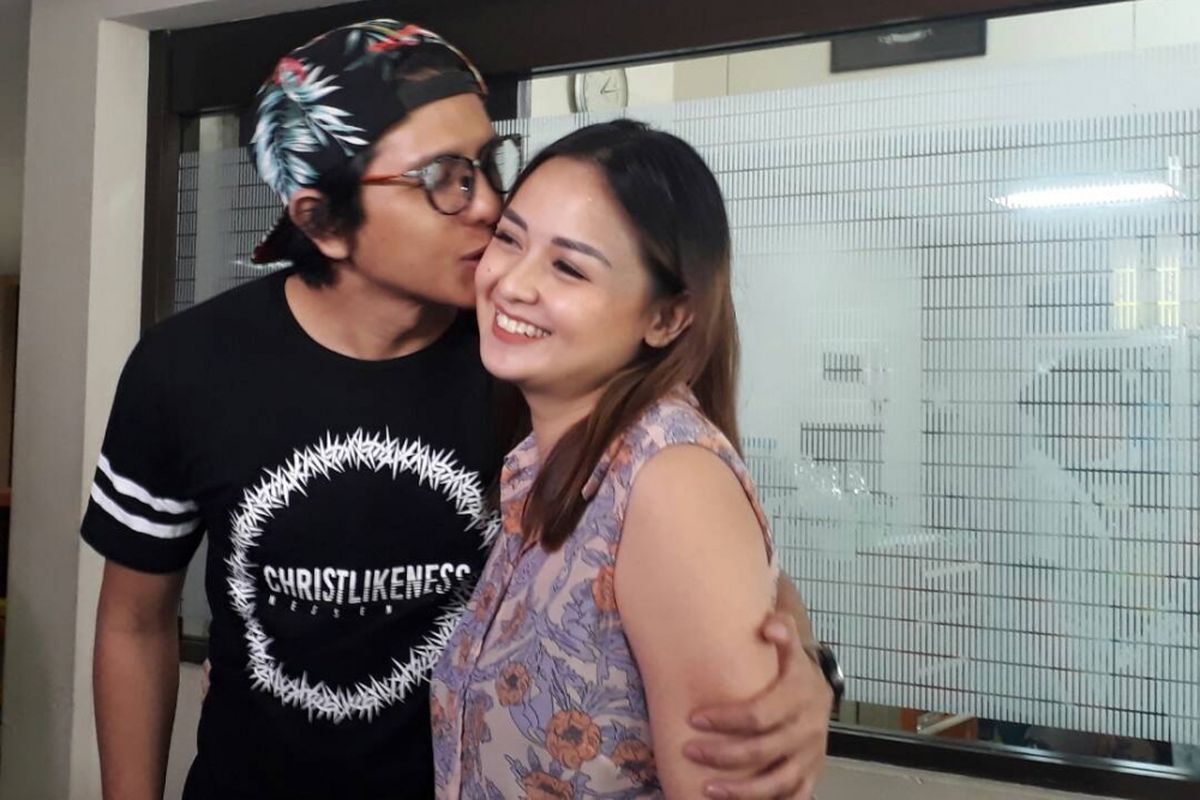 Joanna Alexandra dan sang suami Raditya Oloan di RSIA Bunda, Menteng, Jakarta Pusat, Selasa (30/5/2017).