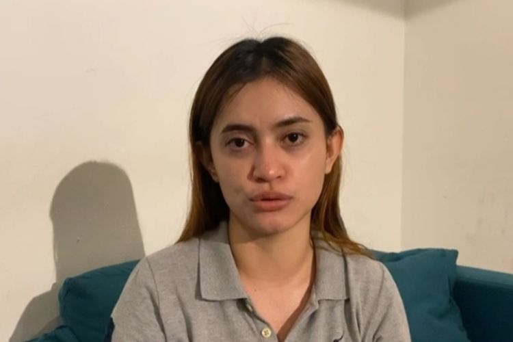 Riri Aprilia Kartin (27), yang menjadi korban penganiayaan oleh Polwan dan ibunya.