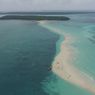 Pantai Ngurtavur di Kepulauan Kei, Bisa Jalan di Tengah Laut