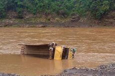 Sungai Progo Banjir, Truk Pasir Terseret hingga 500 Meter