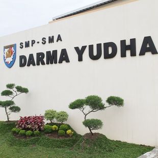 SMAS DARMA YUDHA