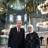 Shalat Jumat Pertama di Hagia Sophia dalam 86 Tahun, Ornamen Kristiani Ditutup Tirai