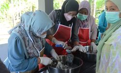 Gelar Pelatihan Diversifikasi Produk, Kementerian KP Ingin Tingkatkan Kemampuan Pengolah Gurita di Bengkulu 