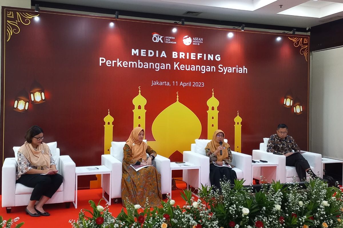 Media Briefing Perkembangan Keuangan Syariah OJK, Selasa (11/4/2023).