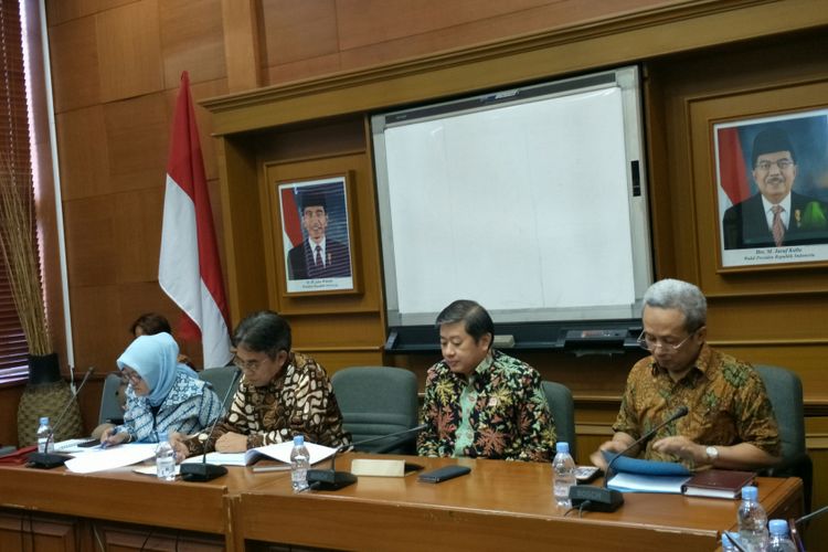 Konferensi pers Gabungan Pengusaha Makanan dan Minuman Seluruh lndonesia (Gapmmi) di Kementerian Perindustrian, Jakarta, Selasa (30/1/2018).