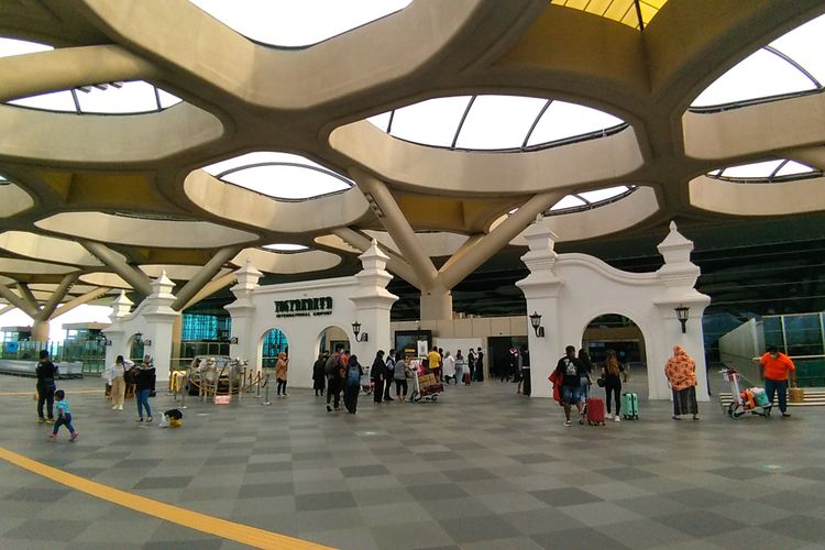 Ilustrasi area keberangkatan Bandara Internasional Yogyakarta atau YIA di Kulon Progo, Yogyakarta, pada Sabtu (18/12/2021).