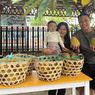 Berkah Musim Durian, Wanita Asal Surabaya Raup Untung Jualan di Malang
