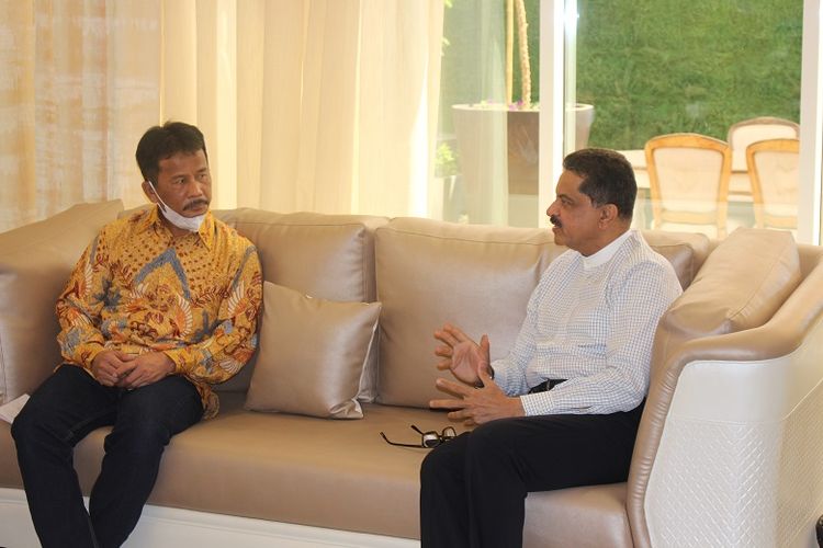 Kepala BP Batam Muhammad Rudi bersama Presiden Direktur Thumbay Group Thumbay Moideen. 