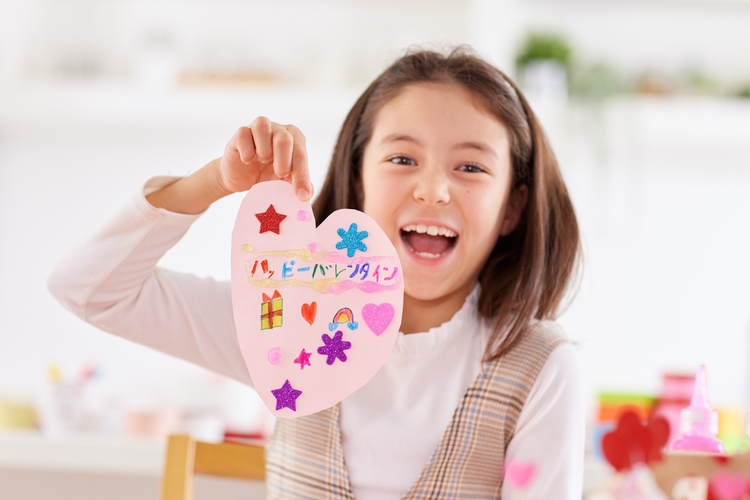 100 Ucapan Hari Valentine 2026 yang Romantis dan Menyentuh untuk Pasangan hingga Media Sosial 