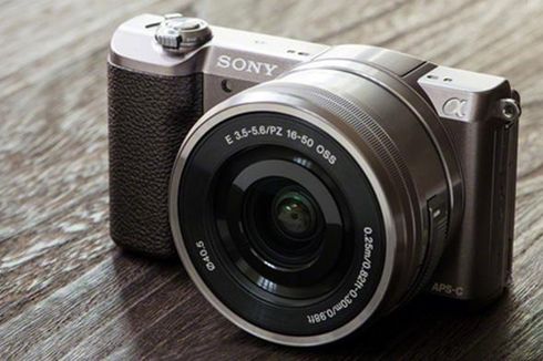 Sony a5100, Kamera Mirrorless Terkecil dan Terkencang