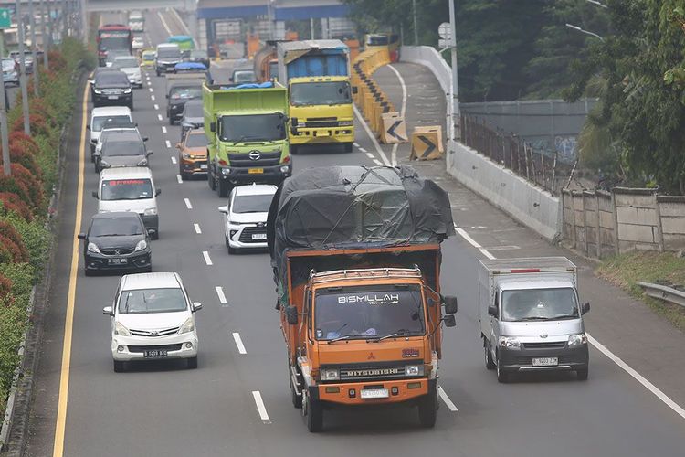 [POPULER OTOMOTIF] Ironi Truk di Indonesia, BBM Oktan Rendah