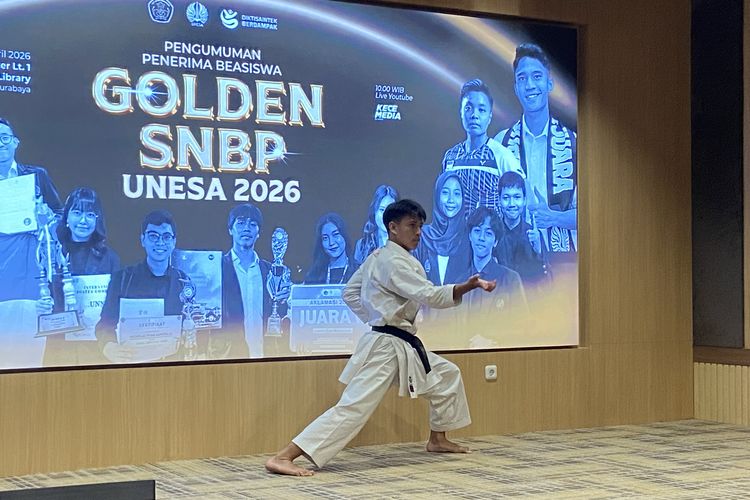 Berprestasi sebagai Atlet Karate, Radhitya Rimba Raih Golden Ticket SNBP Unesa