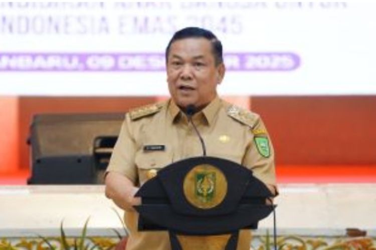 Plt Gubernur Riau Instruksikan ASN Hemat Listrik: Pakai AC kalau Sudah Siang Saja