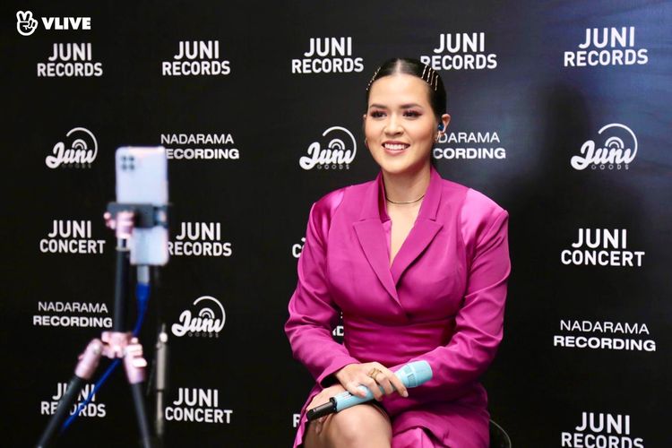 Raisa tampil dalam acara Unite ON: Live Concert yang diselenggarakan pada 23 November 2020.