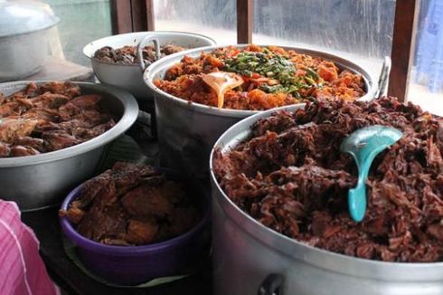 Sejarah Gudeg Yu Djum, Kuliner Legendaris Yogyakarta Sejak 1950