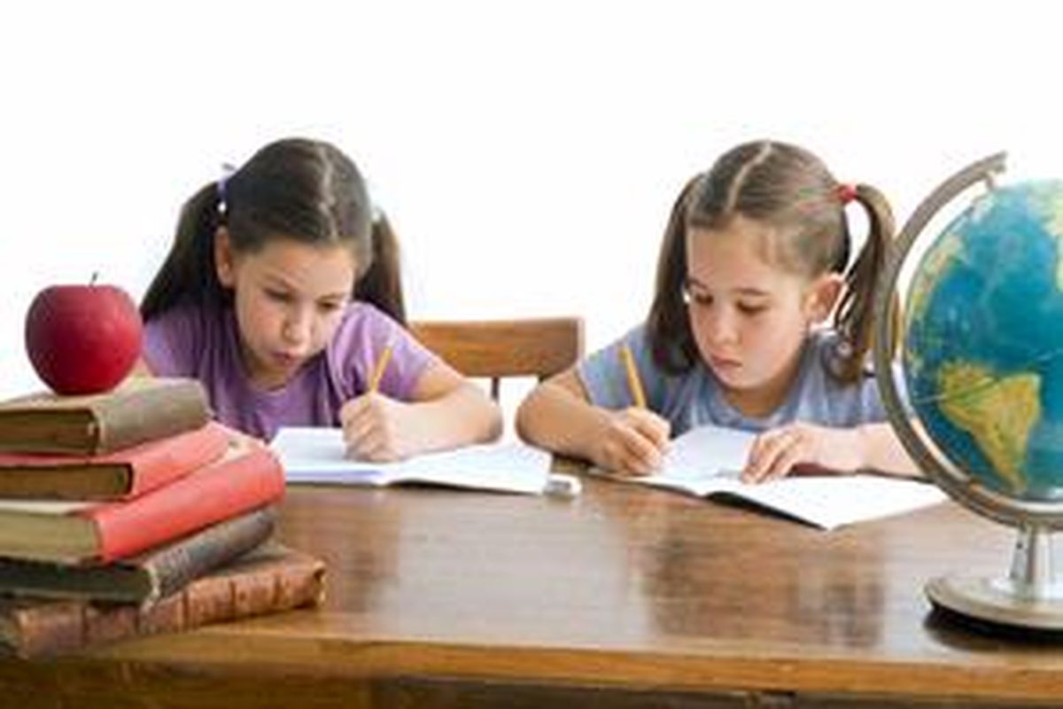 Pelajar Indonesia raih medali emas pada kompetisi sains 'The International Sustainable World' Projects Olympiad, di Houston, Texas, AS, yang diikuti pelajar SMA dari 51 negara  