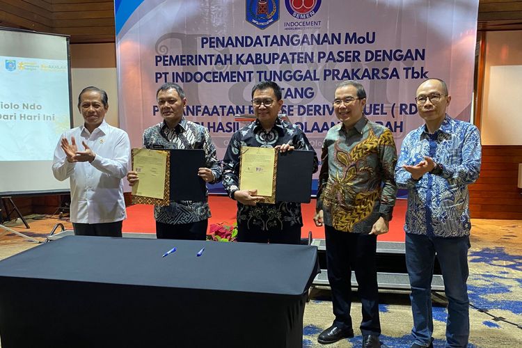 Penandatanganan MoU Pemkab Paser dengan PT Indocement Tunggal Prakarsa, Jakarta Pusat, Kamis (12/2/2026).