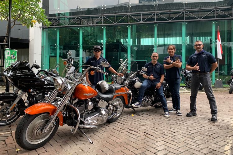 Ilustrasi pengurus komunitas pengguna Harley-Davidson Hogers Indonesia