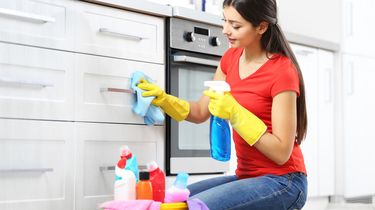 Mempersiapkan Istana Kuliner, Deep Cleaning Dapur Jelang Lebaran