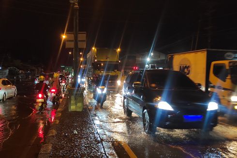 Sepekan Pantura Sayung Banjir Rob dan Jalan Demak-Kudus Tersendat, Sopir Truk: Lelah, Boros Solar