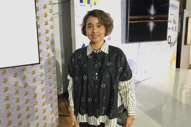 Dr. dr. Nova Riyanti Yusuf, SpKJ, psikiater sekaligus direktur utama Pusat Kesehatan Jiwa Nasional RS Marzoeki Mahdi, dalam acara Festival Kata 2025 Kompas.id, di Jakarta, Jumat (17/10/2025). 