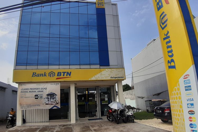 PT Bank Tabungan Negara Tbk atau Bank BTN sedang membuka lowongan kerja untuk posisi Customer Service Staff dan Teller Service Staff. 