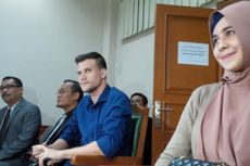 Jalani Sidang Putusan Cerai, Risty Tolak Jabat Tangan Stuart