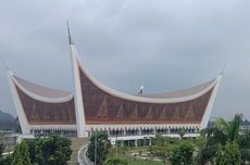 Masjid Raya Sumatera Barat Diberi Nama Setelah 17 Tahun Berdiri