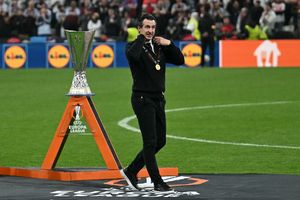 Unai Emery Rajai Liga Europa Usai Bawa Aston Villa Juara