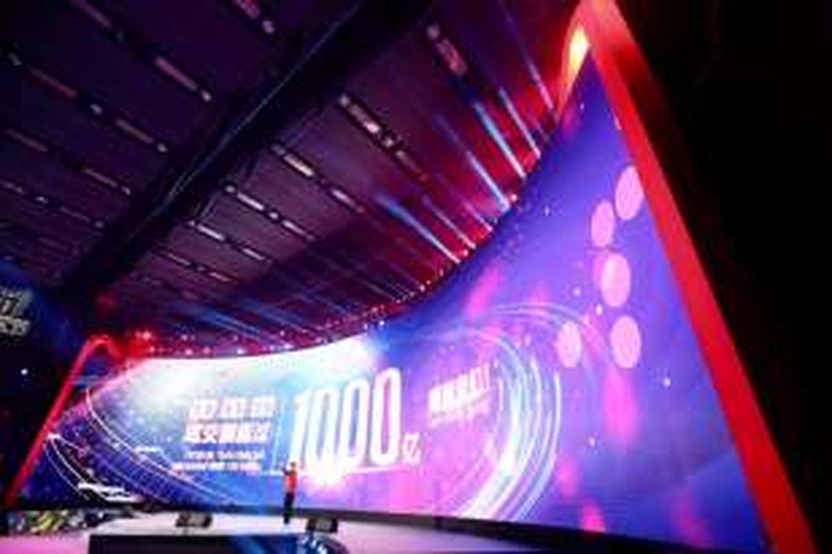 Penjualan di ajang 11.11 Global Shopping Festival menembus 100 juta RMB pada 18.55 waktu Shenzen.