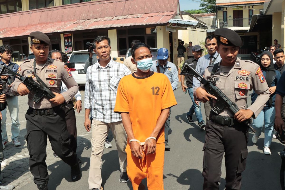 Tersangka ST diamankan polisi, Selasa (22/10/2024). 