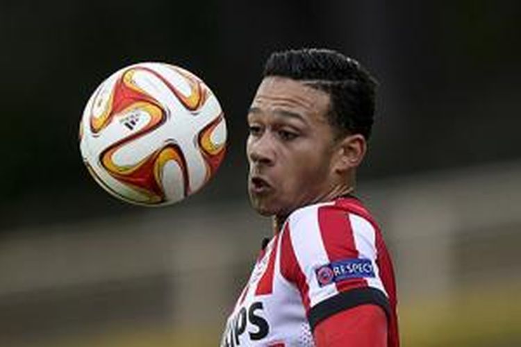 Pencetak gol tersubur PSV Eindhoven musim 2014-15, Memphis Depay. 