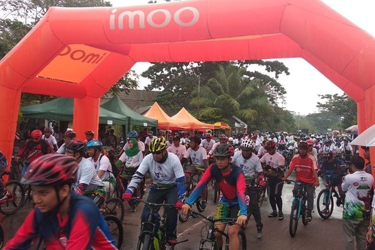 Hujan yang mengguyur Kota Tarakan, Kalimantan Utara, tak menyurutkan niat 3.000 pesepeda mengikuti ajang Gowes Nusantara 2019, Minggu (25/08/2019)