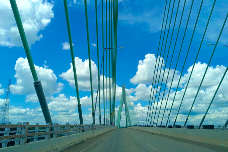 Jembatan Pulau Balang yang terhubung dengan Jalan Tol IKN