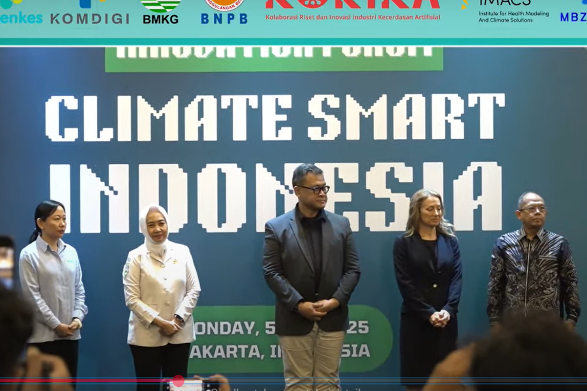 forum Inovasi ClimateSmart Indonesia, yang juga menandai peluncuran platform berbasis kecerdasan buatan (AI) untuk memprediksi dan merespons penyakit yang terkait dengan perubahan iklim, pada Senin (05/05/2025).