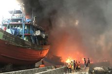 Jumlah Kapal Terbakar di Muara Baru Bertambah Menjadi 34 Buah